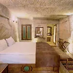 Göreme Rock Cave * Göreme