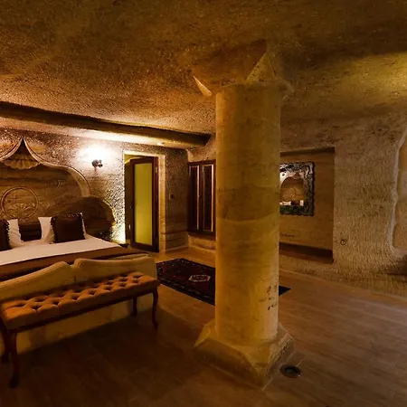 Ada Cave Hotel *