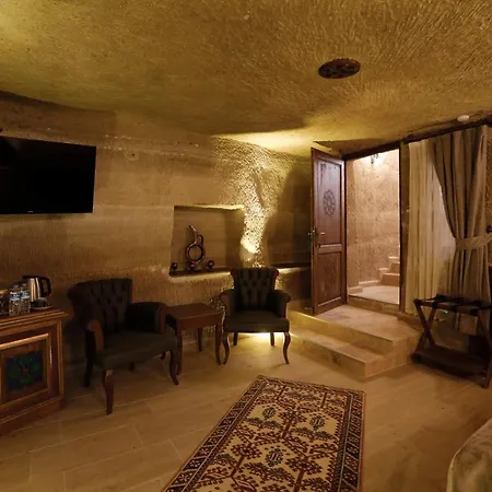 Ada Cave Hotel *