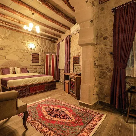 Ada Cave Hotel *