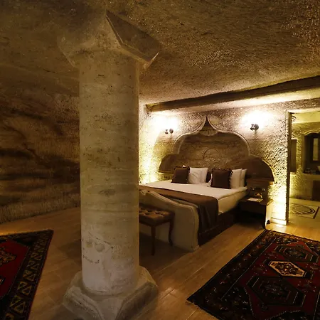 Hotel Rock Cave *