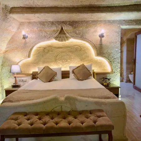 Hotel Rock Cave *