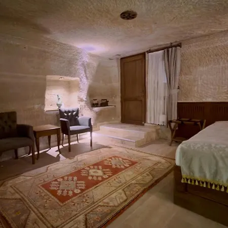 Hotel Rock Cave *