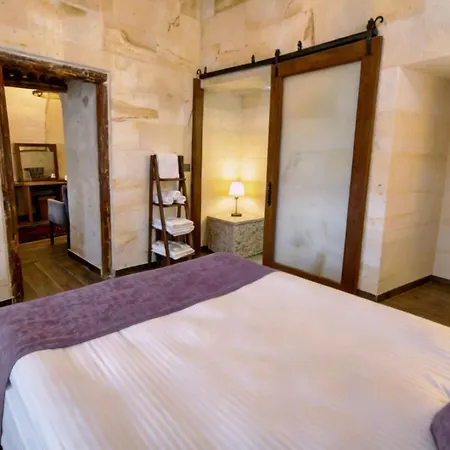 Hotel Rock Cave